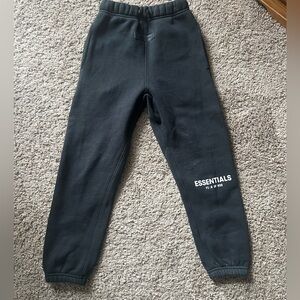 Esssential kids sweatpants